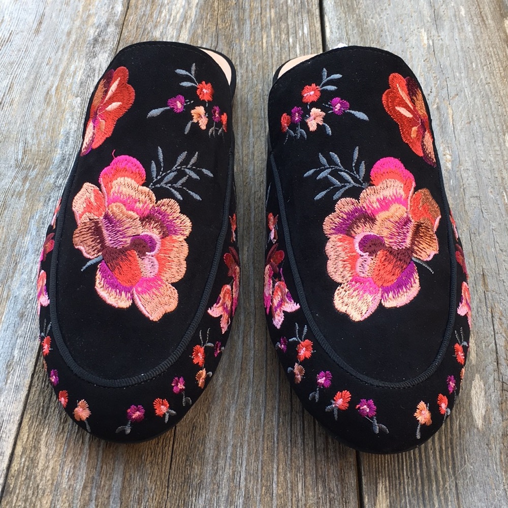 INC mules new in a box size 9.5M